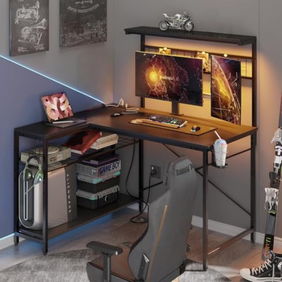 42 L Gaming Desk with Power Ou - Desk Setup Black And Wood recension och pris